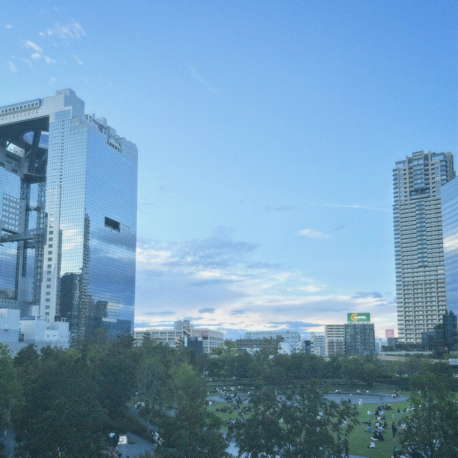わたしの好きな空 1ページ目の写真:夏と秋の間